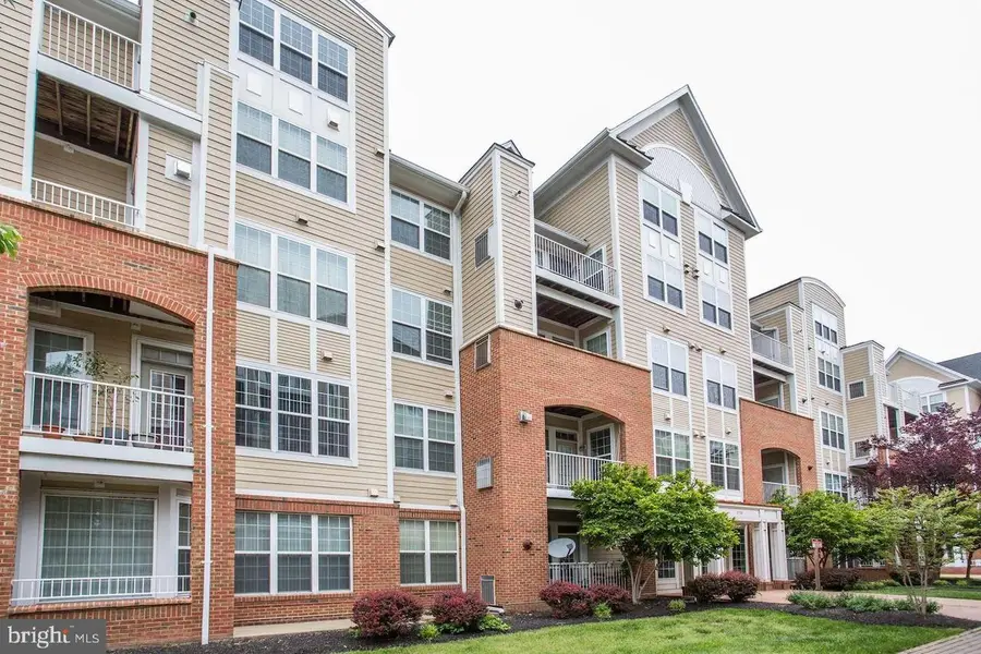 2700 Bellforest Ct #201, Vienna, VA 22180 - Image #2
