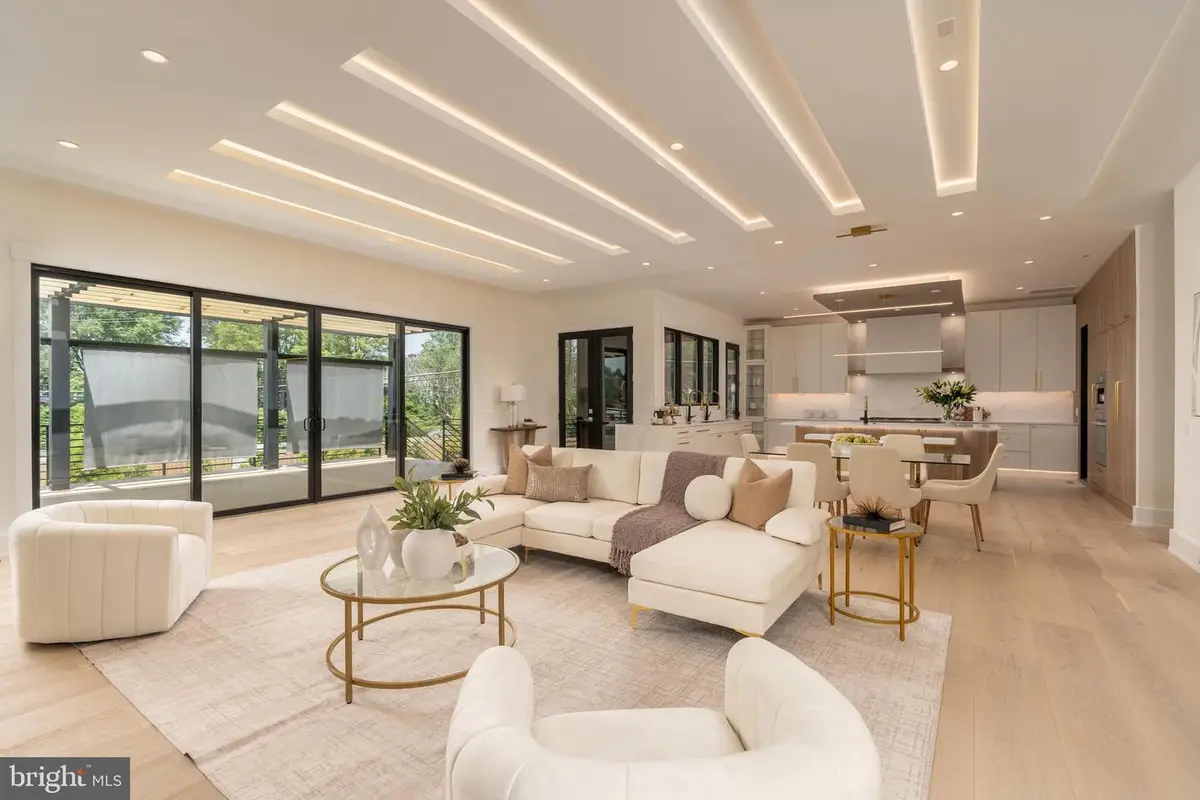 104 Mashie Ct Se, Vienna, VA 22180 - Image #1