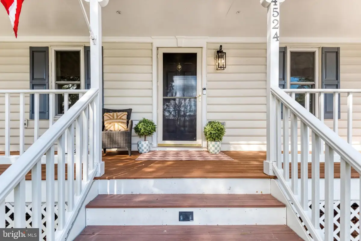 4524 Samuels Pine Rd, Chantilly, VA 20151 - #1
