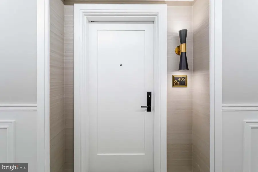 6718 Lowell Ave #ph 906, McLean, VA 22101 - Image #3