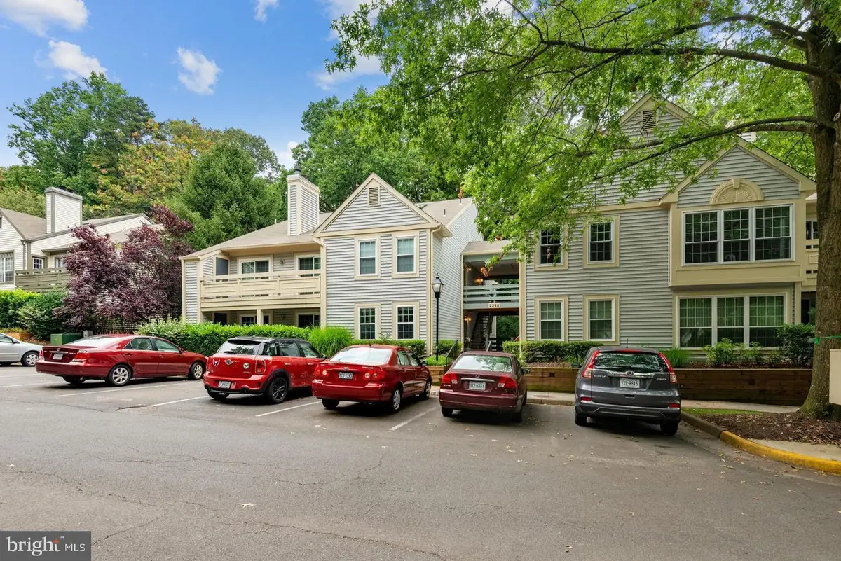 2225 Lovedale Ln #303a, Reston, VA 20191 - Image #1