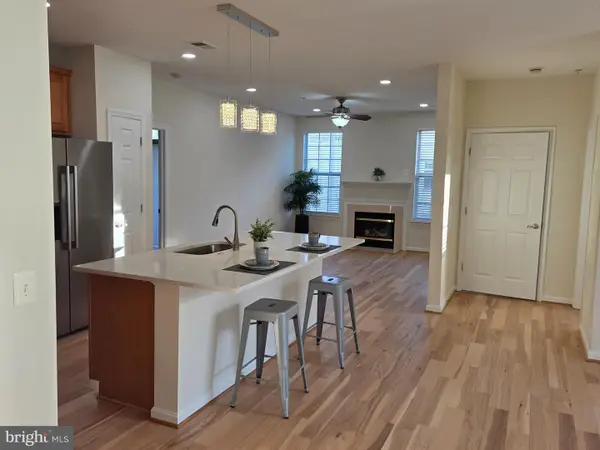 11623 Cavalier Landing Ct #304, FAIRFAX, VA 22030