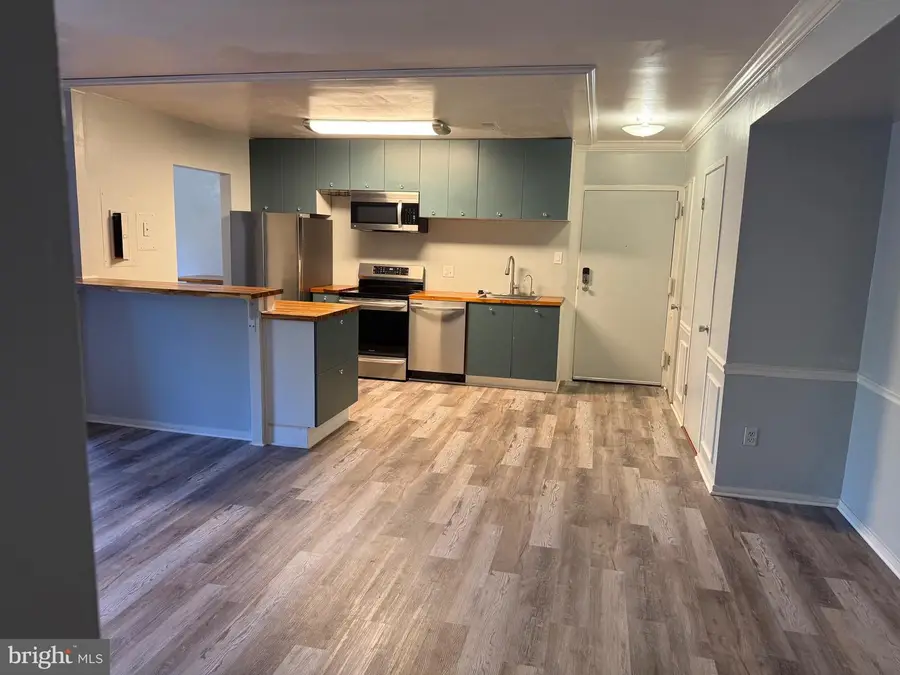 523 Florida Ave #t2, Herndon, VA 20170 - Image #2