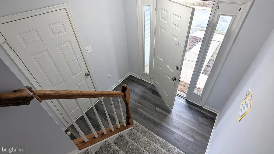 14437 Glencrest Cir #129, Centreville, VA 20120 - Image #3