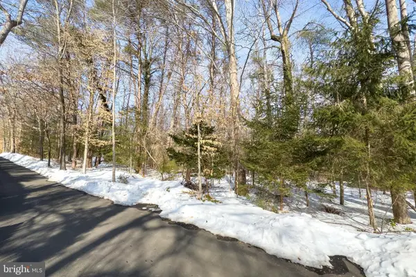 11529 Popes Head Rd, FAIRFAX, VA 22030