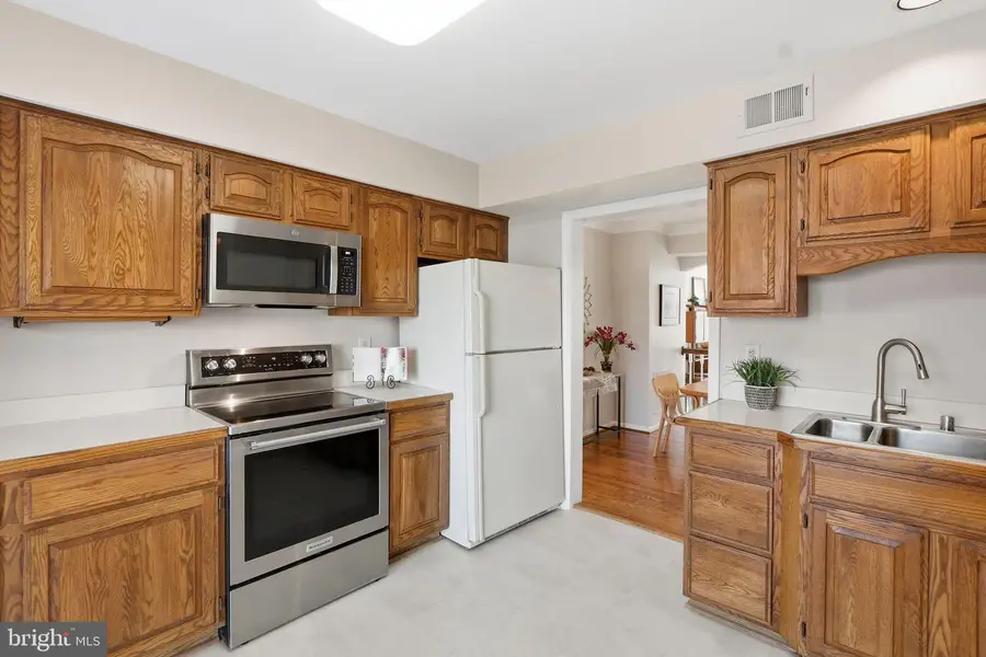 6508 Westmore Ct, Springfield, VA 22150 - Image #3