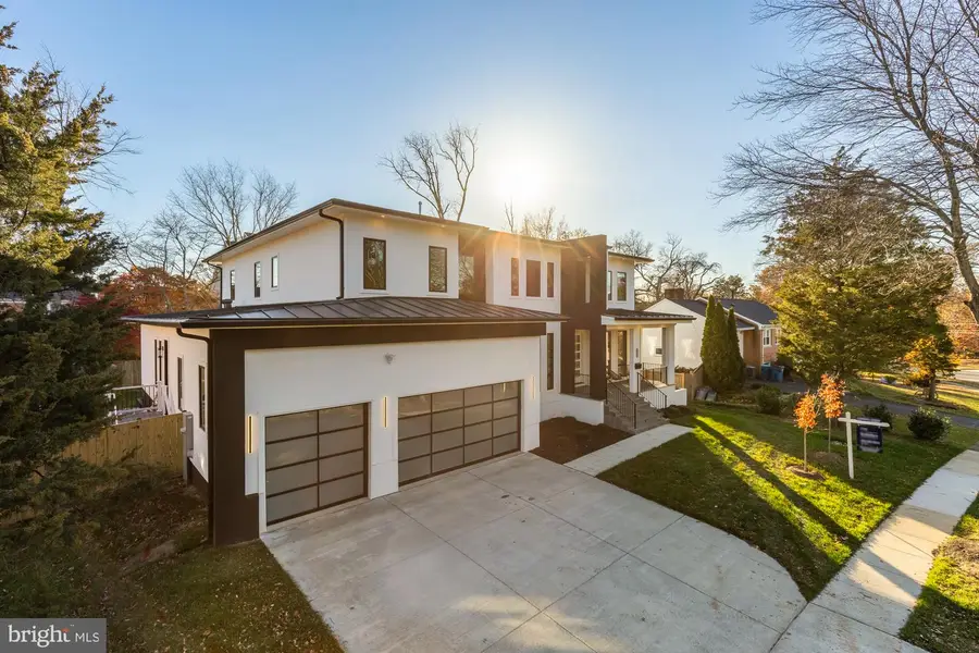 6935 Southridge Dr, McLean, VA 22101 - #3