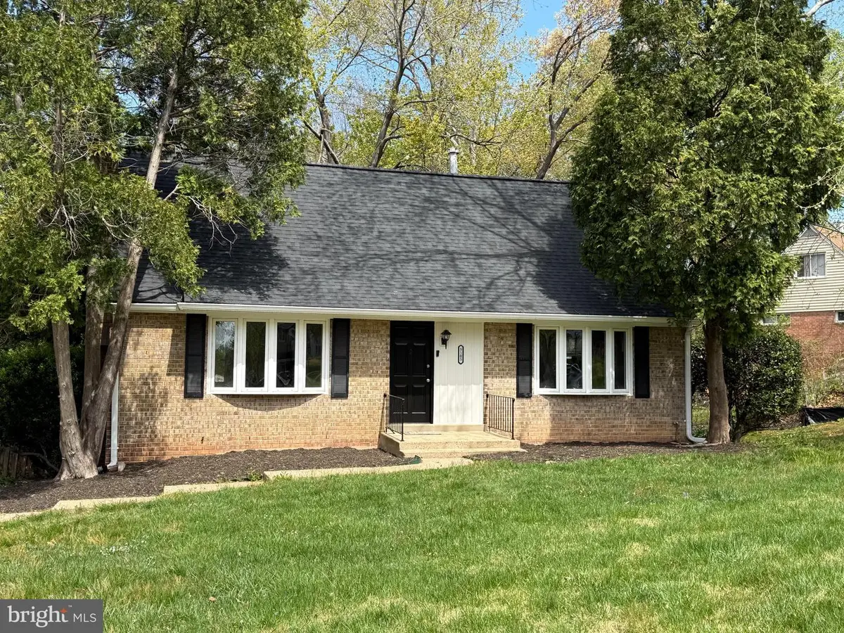 5105 Walport Ln, Fairfax, VA 22032 - #1