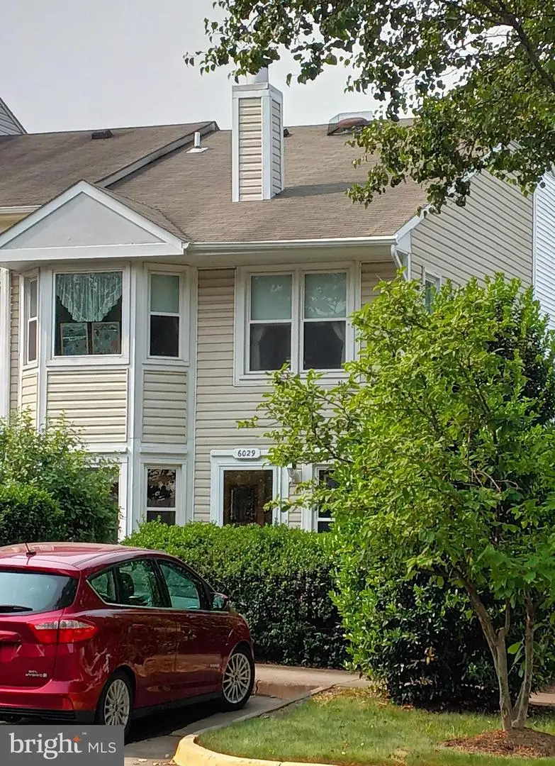 6029 Sunset Ridge Ct, Centreville, VA 20121 - Image #1