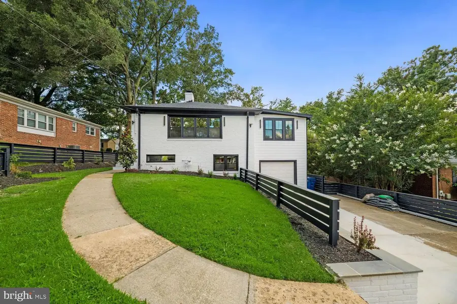 2813 James Dr, Alexandria, VA 22303 - #2