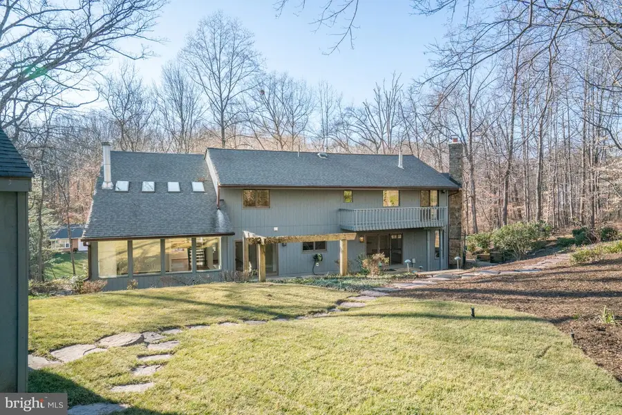 7107 Roxann Rd, Alexandria, VA 22315 - #3