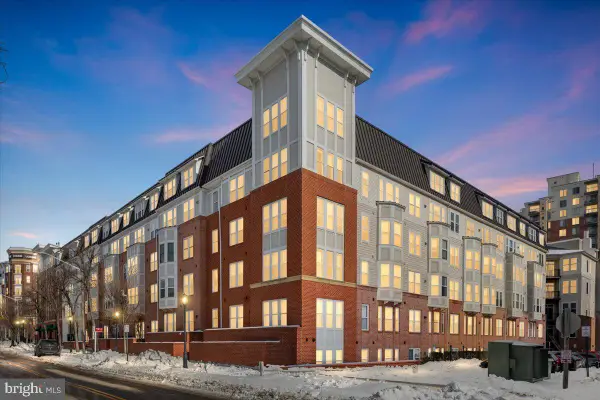 2655 Prosperity Ave #102, FAIRFAX, VA 22031