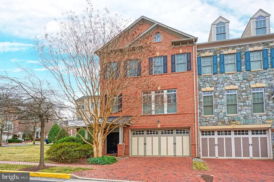 6739 Darrells Grant Pl, Falls Church, VA 22043 - Image #2