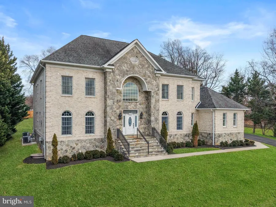 1729 Beulah Rd, Vienna, VA 22182 - #2