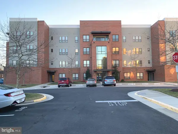 8970 Fascination Ct #111, LORTON, VA 22079