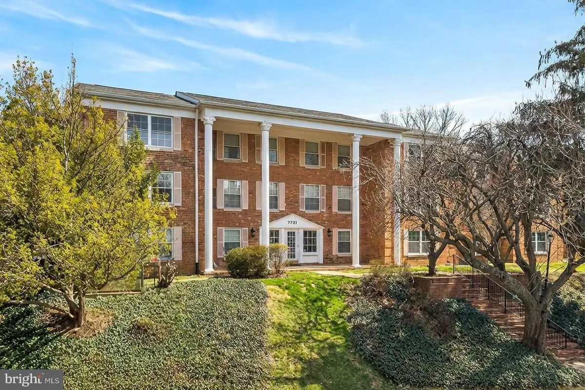 7721 Tremayne Pl #215, McLean, VA 22102 - #1