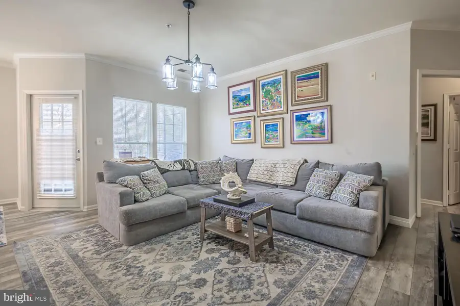 1515 N Point Dr #02-0201, Reston, VA 20194 - Image #2