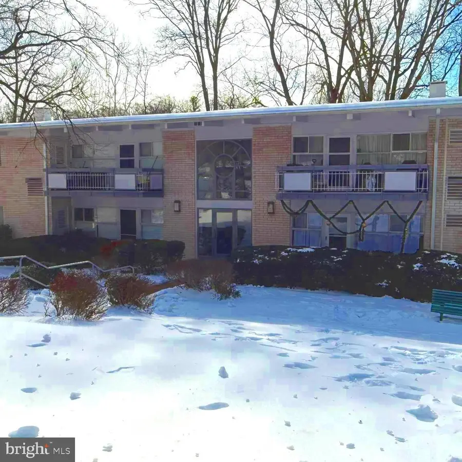 7717 Donnybrook Ct #103, Annandale, VA 22003 - Image #2