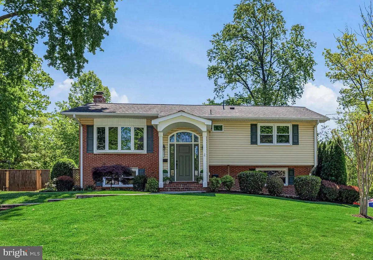 8231 Mcneil St, Vienna, VA 22180 - #1