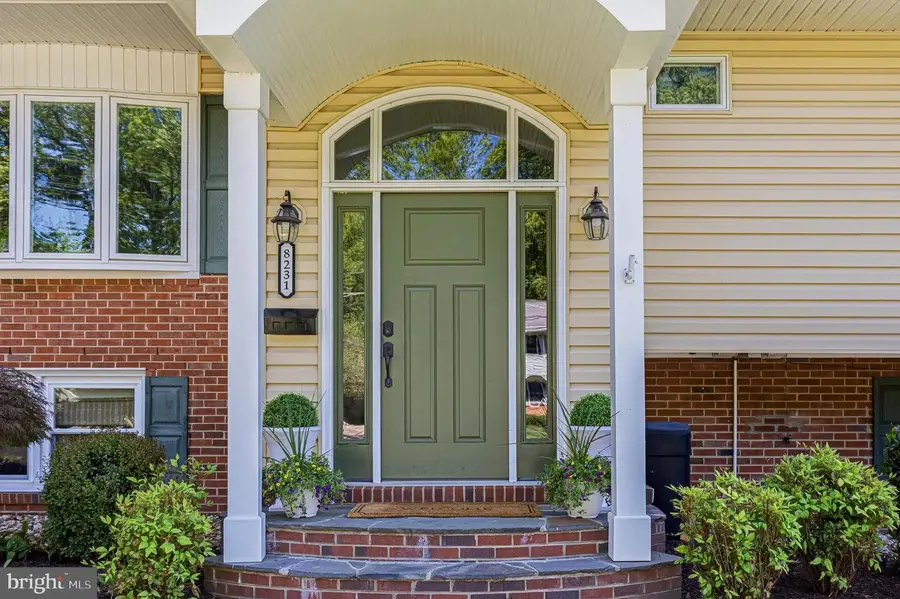 8231 Mcneil St, Vienna, VA 22180 - #3