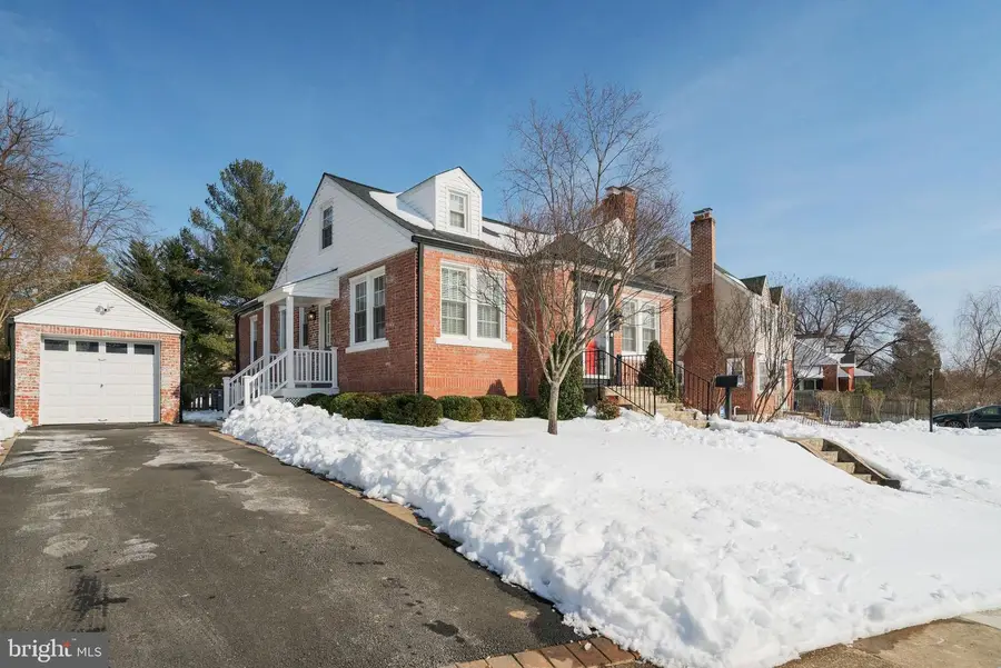 6070 Wooten Dr, Falls Church, VA 22044 - Image #3