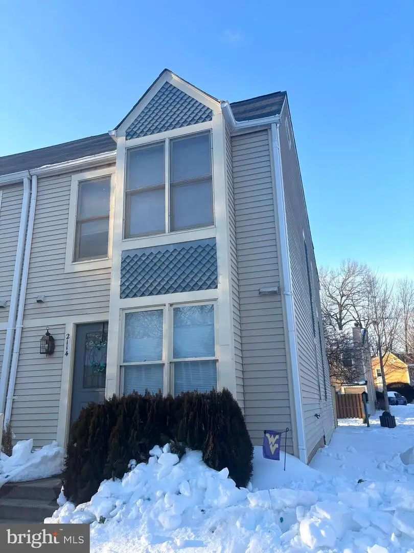 2114 Whisperwood Glen Ln, Reston, VA 20191 - Image #1