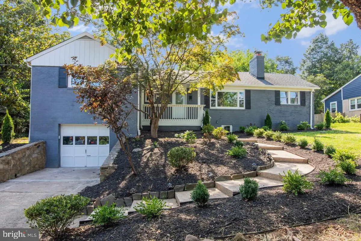 6502 Fort Hunt Rd, Alexandria, VA 22307 - Image #1