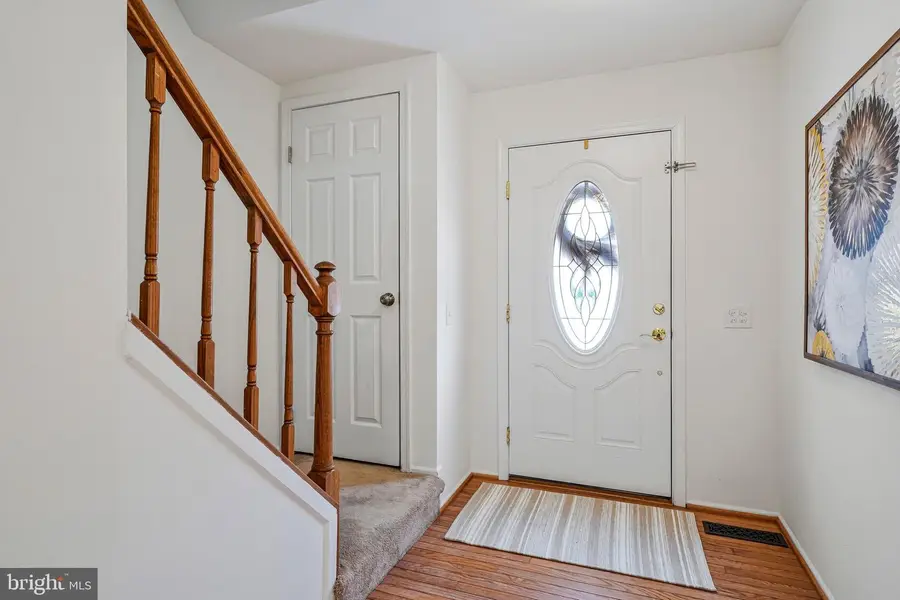 6045 Meyers Landing Ct, Burke, VA 22015 - Image #3