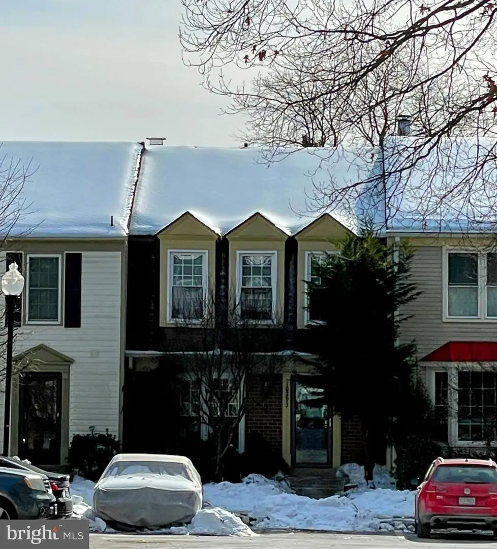 10293 Latney Rd, Fairfax, VA 22032 - #1