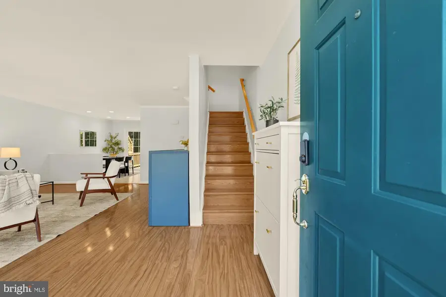 8906 Royal Astor Way, Fairfax, VA 22031 - #3
