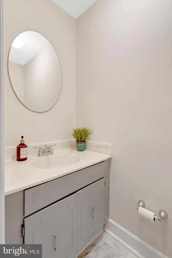 10483 Malone Ct, Fairfax, VA 22032 - Image #3