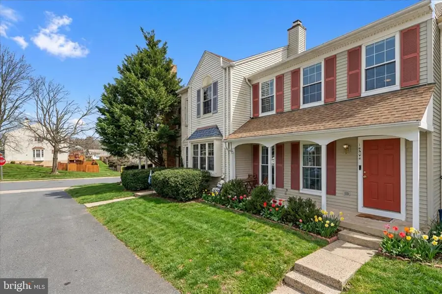 14504 Ravenscar Ct, Centreville, VA 20121 - #3