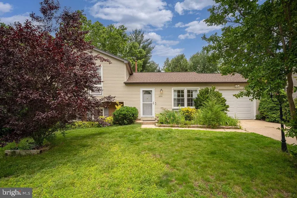 14516 Awbrey Patent Dr, Centreville, VA 20120 - Image #1