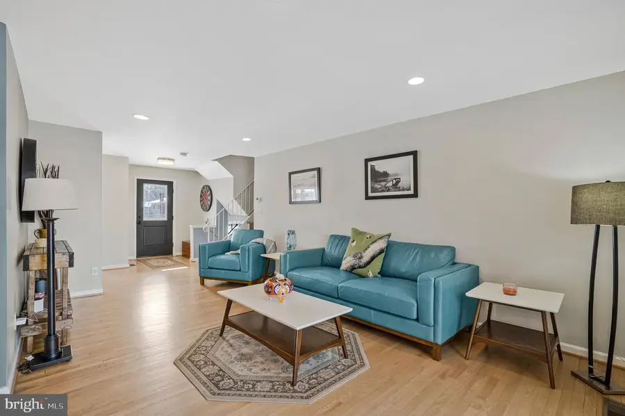 2314 Apple Hill Rd, Alexandria, VA 22308 - Image #2