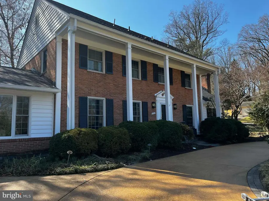 6547 Mapledale Ct, Falls Church, VA 22041 - #2