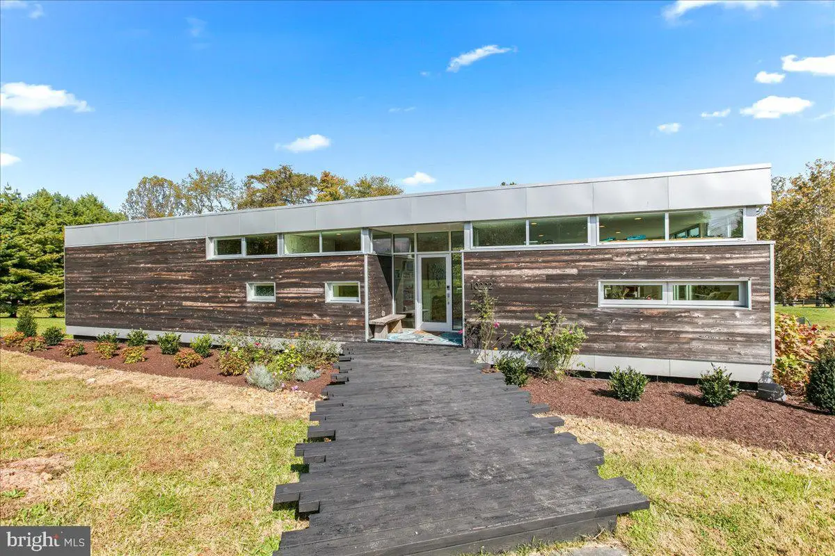 10222 Van Thompson Rd, Fairfax Station, VA 22039 - Image #1