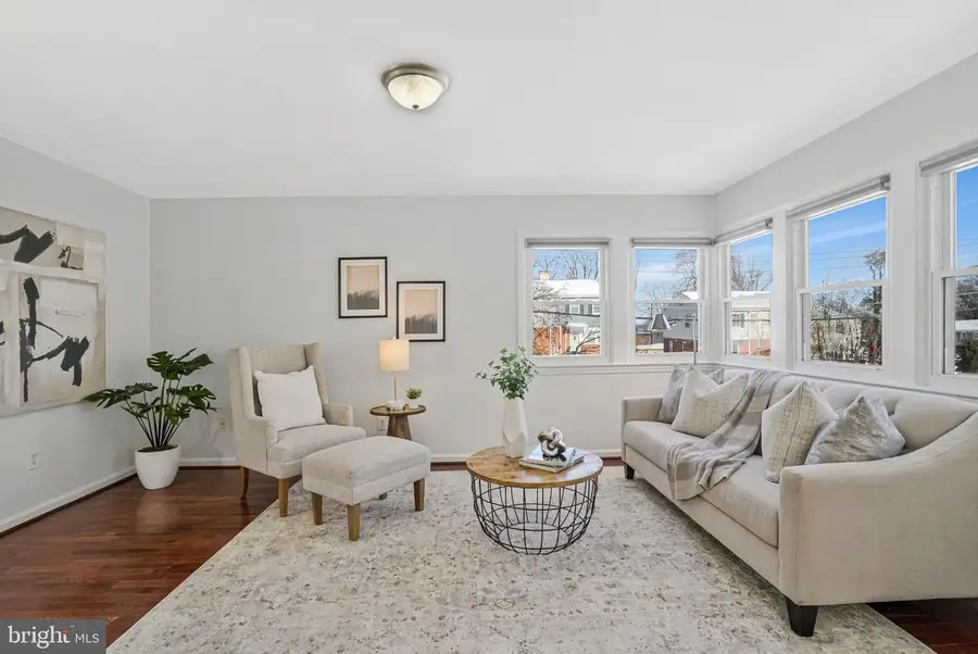 2509 Oberlin Dr, Alexandria, VA 22307 - Image #2