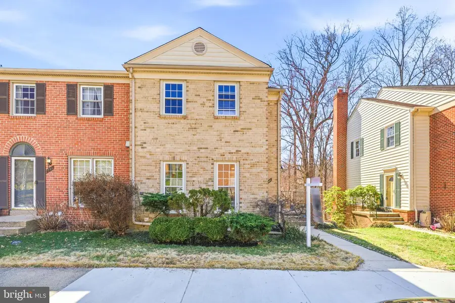 9984 Whitewater Dr, Burke, VA 22015 - #3