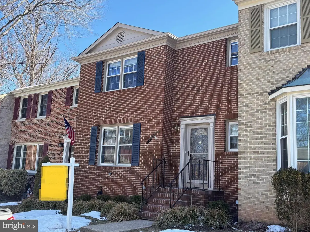 7405 Willshire Hunt Ct, Springfield, VA 22153 - #1