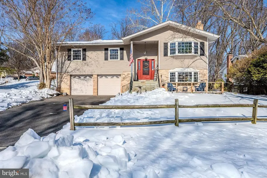 6112 Harmon Pl, Springfield, VA 22152 - #2