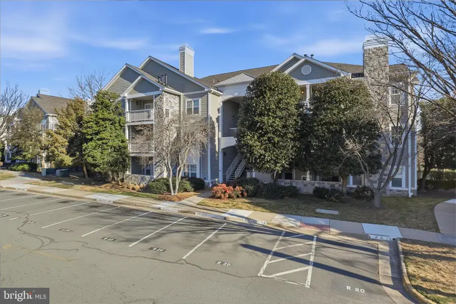 1720 Lake Shore Crest Dr #34, Reston, VA 20190 - #2