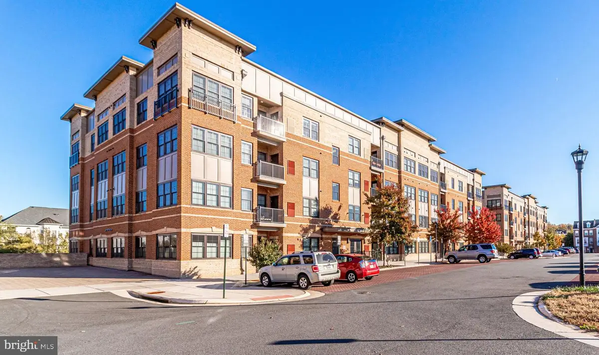 2905 Bleeker St #4-404, Fairfax, VA 22031 - #1