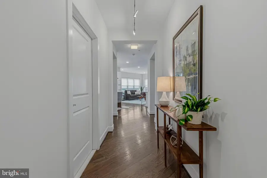 2905 Bleeker St #4-404, Fairfax, VA 22031 - #3