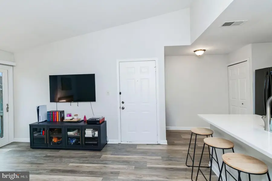 8610-d Beekman Pl #10d, Alexandria, VA 22309 - Image #3