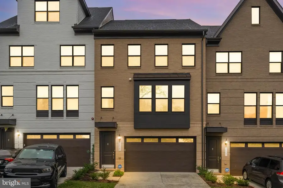 14303 Yesler Ave, Chantilly, VA 20151 - Image #3