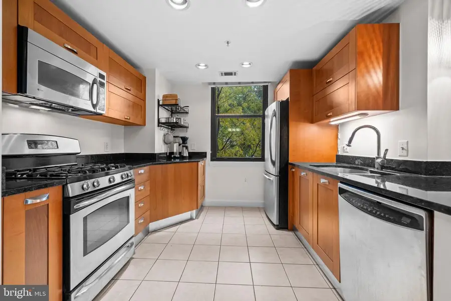 2451 Midtown Ave #203, Alexandria, VA 22303 - Image #3