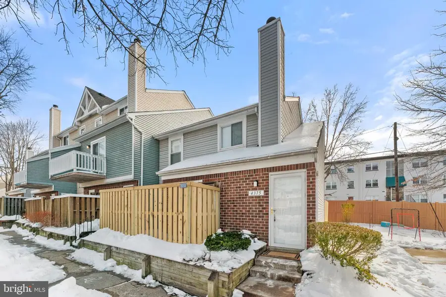 4375 Pembrook Village Dr #62, Alexandria, VA 22309 - Image #2