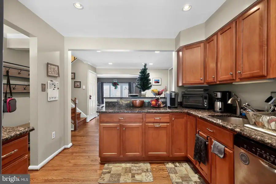 5868 Langton Dr, Alexandria, VA 22310 - #3