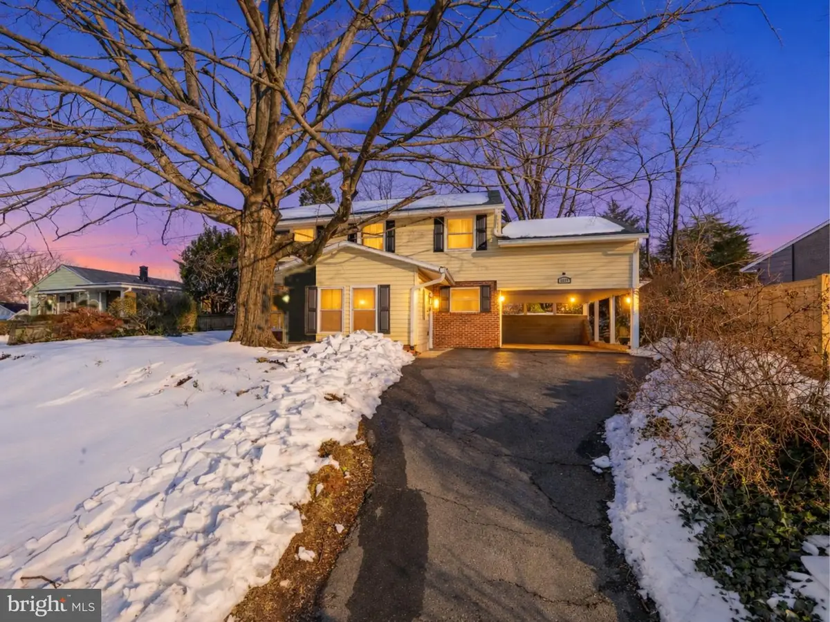 3021 Graham Rd, Falls Church, VA 22042 - Image #1