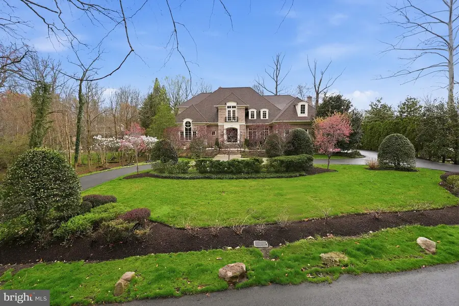 904 Mackall Ave, McLean, VA 22101 - #3